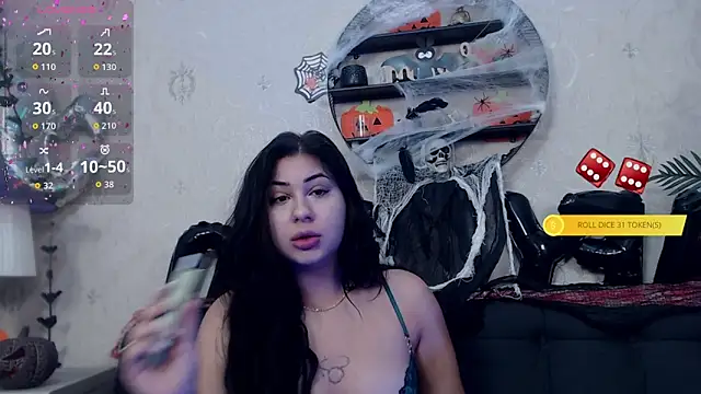 Snapshot of AnaysDivine chatting on October 29, 4:39 am AnaysDivine online show from October 29, 4:39 am