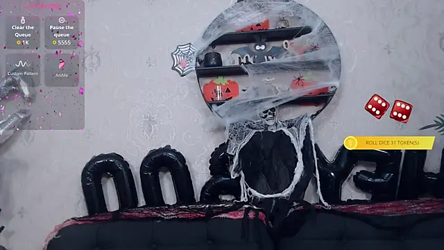 Snapshot of AnaysDivine chatting on October 27, 3:57 am AnaysDivine online show from October 27, 3:57 am