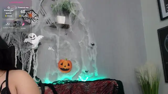 Snapshot of AnaysDivine chatting on October 21, 8:13 pm AnaysDivine online show from October 21, 8:13 pm