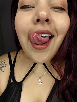 Snapshot of kendra_lil_evill chatting on September 15, 10:56 am kendra lil evill online show from September 15, 10:56 am