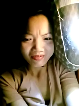 ngan-cute online show from November 12, 1:31 pm