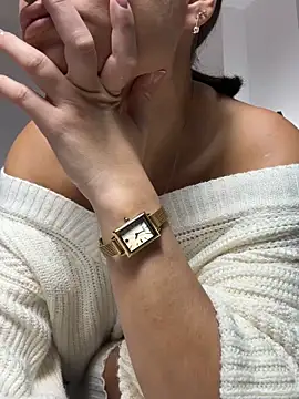 KellySmitS online show from October 13, 7:33 am