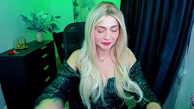 LeslieMineg online show from September 18, 7:34 pm