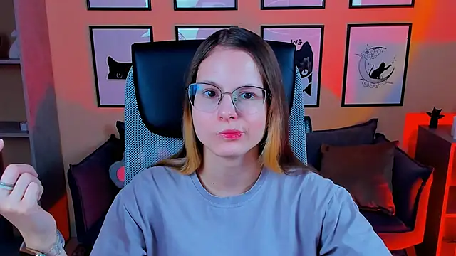 Carrie Rose online show from October 14, 4:26 am