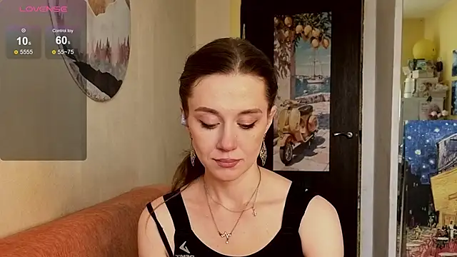 SkyHelen online show from June 12, 9:06 am