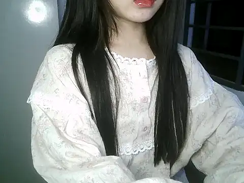 Annabelle-e online show from December 14, 7:41 pm