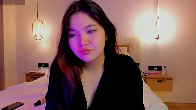 yummmymommy online show from September 21, 12:59 pm