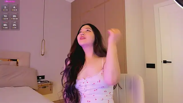 yummmymommy online show from October 1, 3:50 pm