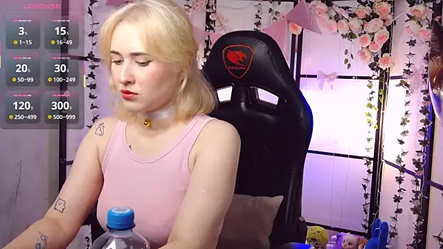 Honey Mouth online show from September 14, 2:37 pm