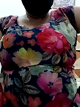 Snapshot of Rakhi_sawant143 chatting on September 23, 5:11 pm Rakhi sawant143 online show from September 23, 5:11 pm