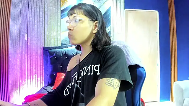 christina vamp1 online show from October 5, 1:49 pm