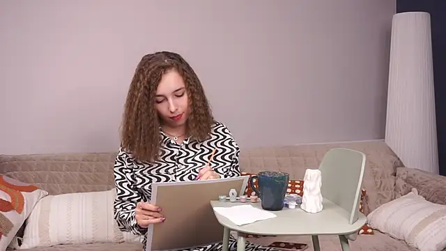 MammieValentini online show from September 10, 7:19 am