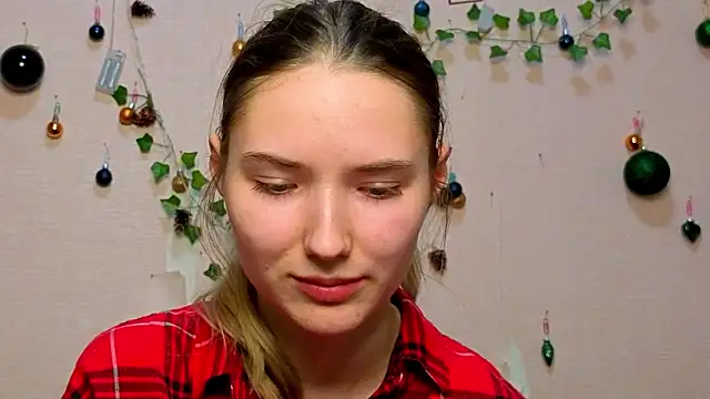  kikiclark   online show from February 12, 8:54 pm