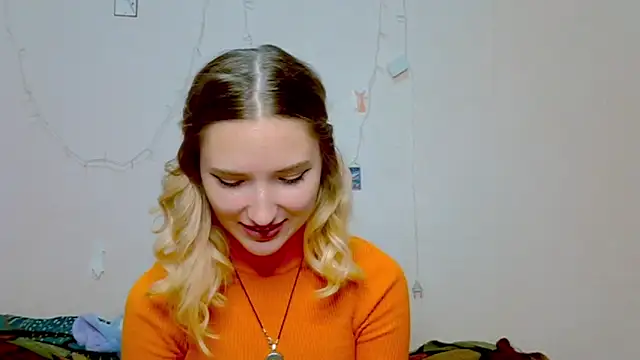  kikiclark   online show from October 2, 8:47 pm