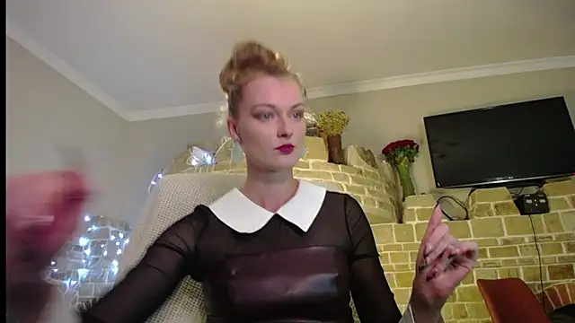 Snapshot of MysticVenus_ chatting on October 6, 3:29 pm MysticVenus online show from October 6, 3:29 pm