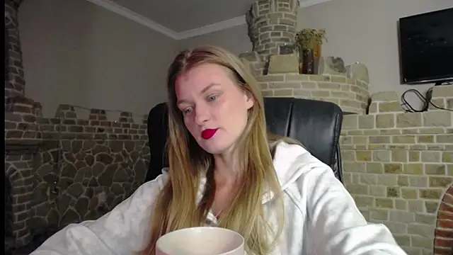 Snapshot of MysticVenus_ chatting on September 28, 4:23 pm MysticVenus online show from September 28, 4:23 pm