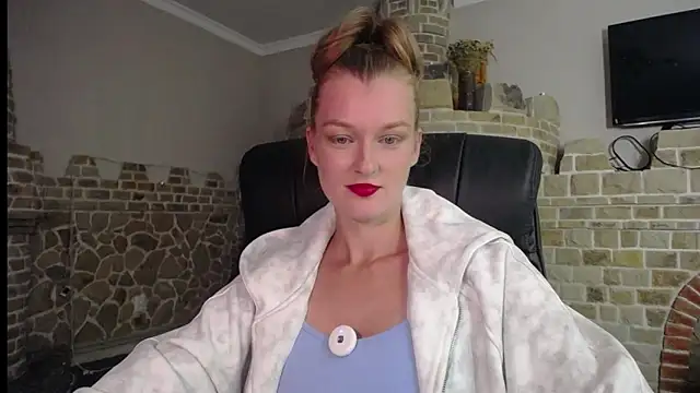 Snapshot of MysticVenus_ chatting on September 19, 3:33 pm MysticVenus online show from September 19, 3:33 pm