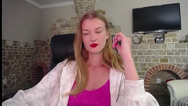 Snapshot of MysticVenus_ chatting on September 18, 3:32 pm MysticVenus online show from September 18, 3:32 pm