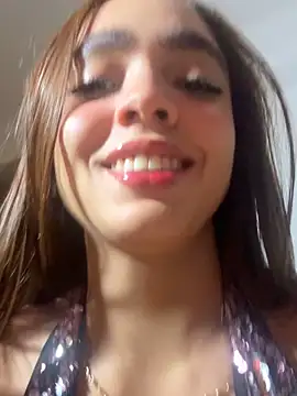 hottiee melannie online show from June 9, 6:13 am