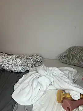 Snapshot of Steffi_Snowbunny chatting on October 8, 8:13 pm Steffi Snowbunny online show from October 8, 8:13 pm