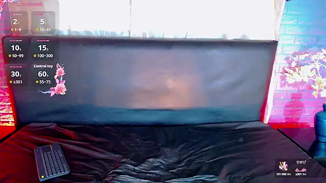 Snapshot of Cristal_Villael chatting on September 17, 3:37 am Cristal Villael online show from September 17, 3:37 am