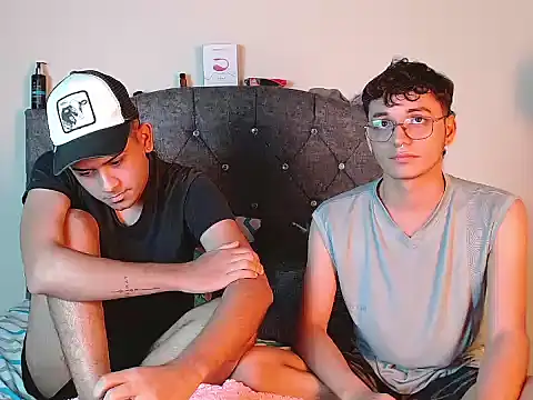 logan willyams  online show from October 2, 3:55 am