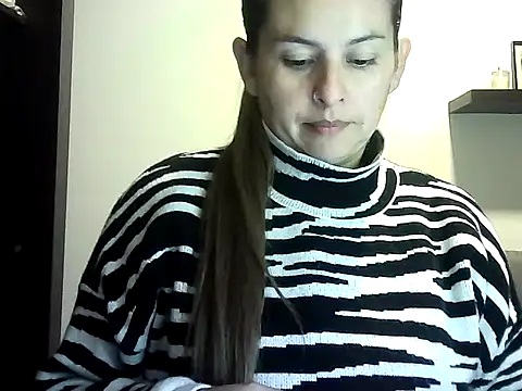 Valery  Rouse  online show from April 18, 2:14 am