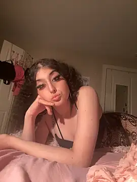 gigifox220 online show from October 2, 5:12 am