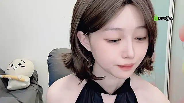 Snapshot of gummy-candy chatting on October 12, 1:19 am gummy-candy online show from October 12, 1:19 am