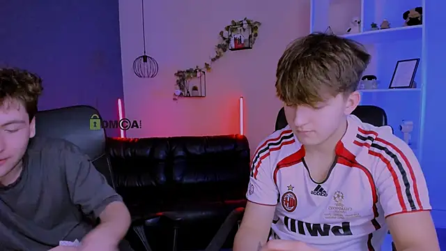 travis wolf  online show from March 22, 11:05 am