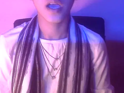 Ayesha Mo online show from September 12, 1:51 pm