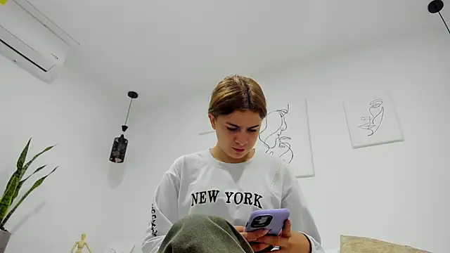 kaylajhonnes6 online show from October 29, 1:47 pm