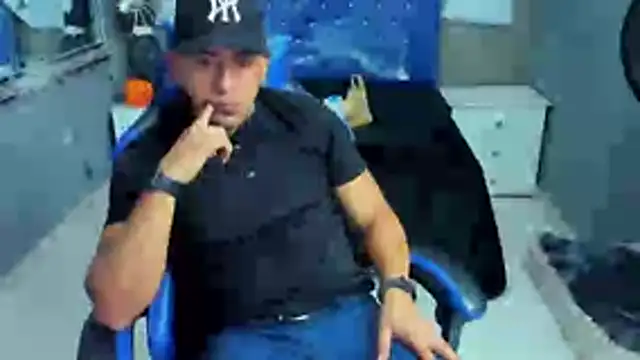 AngelAndChris online show from October 24, 12:23 pm