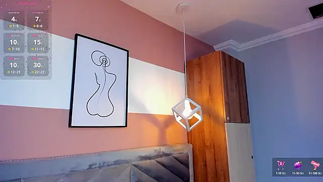 Mia Valentine  online show from January 13, 8:13 pm