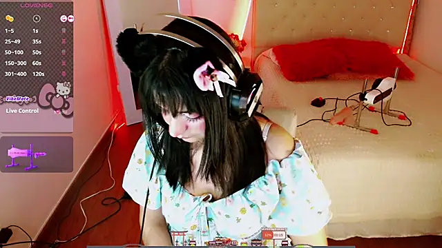 Snapshot of Lunyhose chatting on October 27, 7:52 pm Lunyhose online show from October 27, 7:52 pm