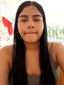 daringxxxhot online show from October 21, 12:42 pm