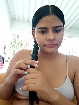 daringxxxhot online show from October 17, 7:50 pm