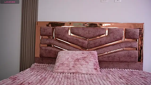 Snapshot of natasha_vesper chatting on September 26, 12:47 pm natasha vesper online show from September 26, 12:47 pm