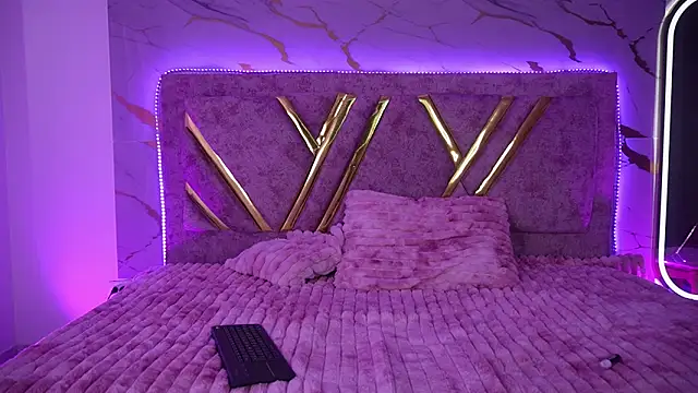 Snapshot of natasha_vesper chatting on October 18, 1:36 pm natasha vesper online show from October 18, 1:36 pm