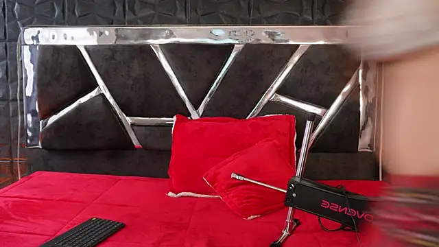 Snapshot of natasha_vesper chatting on October 21, 12:53 pm natasha vesper online show from October 21, 12:53 pm