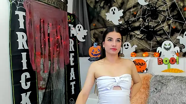 MiaDunoff online show from October 4, 10:58 pm