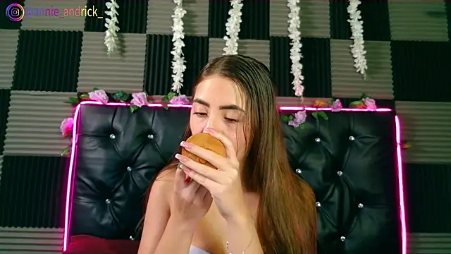  leda swan  online show from February 20, 1:12 pm