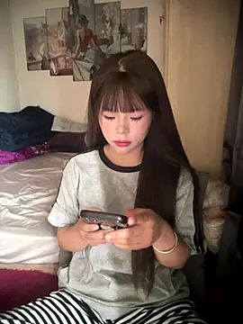 Snapshot of SarahBeii chatting on October 3, 4:06 am SarahBeii online show from October 3, 4:06 am