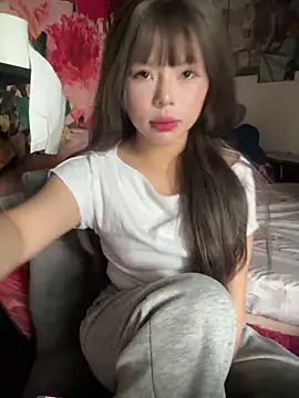 Snapshot of SarahBeii chatting on September 11, 4:46 am SarahBeii online show from September 11, 4:46 am