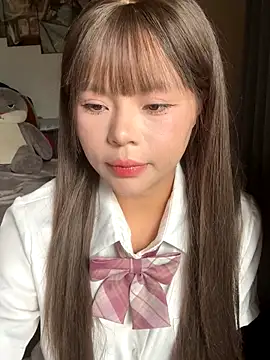 Snapshot of SarahBeii chatting on October 5, 4:28 am SarahBeii online show from October 5, 4:28 am