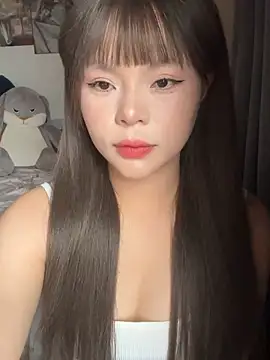 Snapshot of SarahBeii chatting on October 14, 3:42 am SarahBeii online show from October 14, 3:42 am