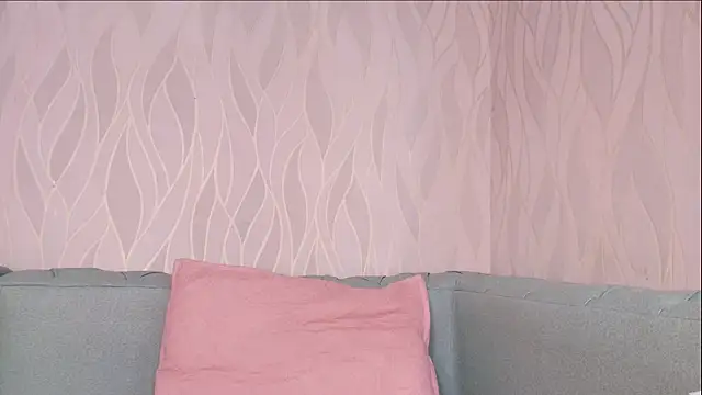 Snapshot of mia_scot chatting on September 20, 12:14 pm mia scot online show from September 20, 12:14 pm