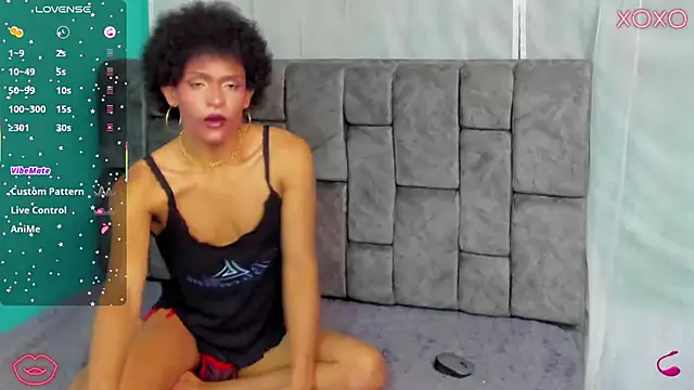 Snapshot of Mystt_Hunters chatting on October 4, 9:52 pm Mystt Hunters online show from October 4, 9:52 pm