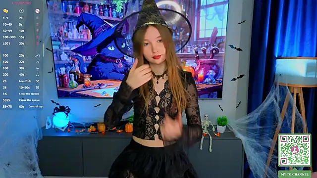 ElfredaTupy online show from November 10, 7:53 pm