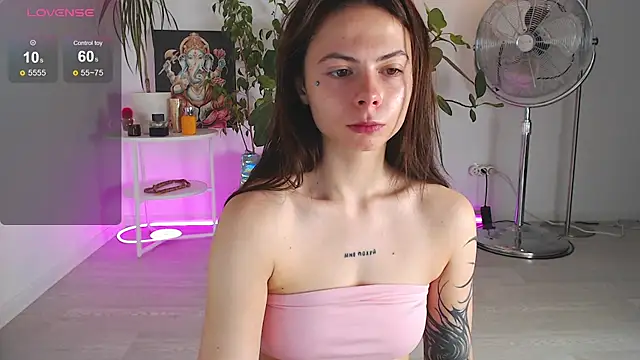 ChloeSummers online show from October 4, 2:11 pm